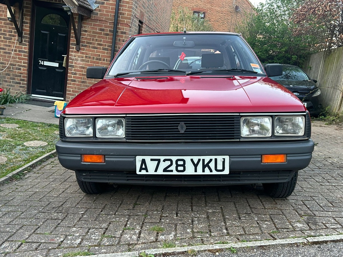 1984 Renault 11 Image 9